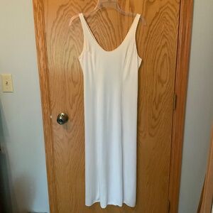 Gilligan & O’Malley - White Full Slip With Scalloped Edge Trim